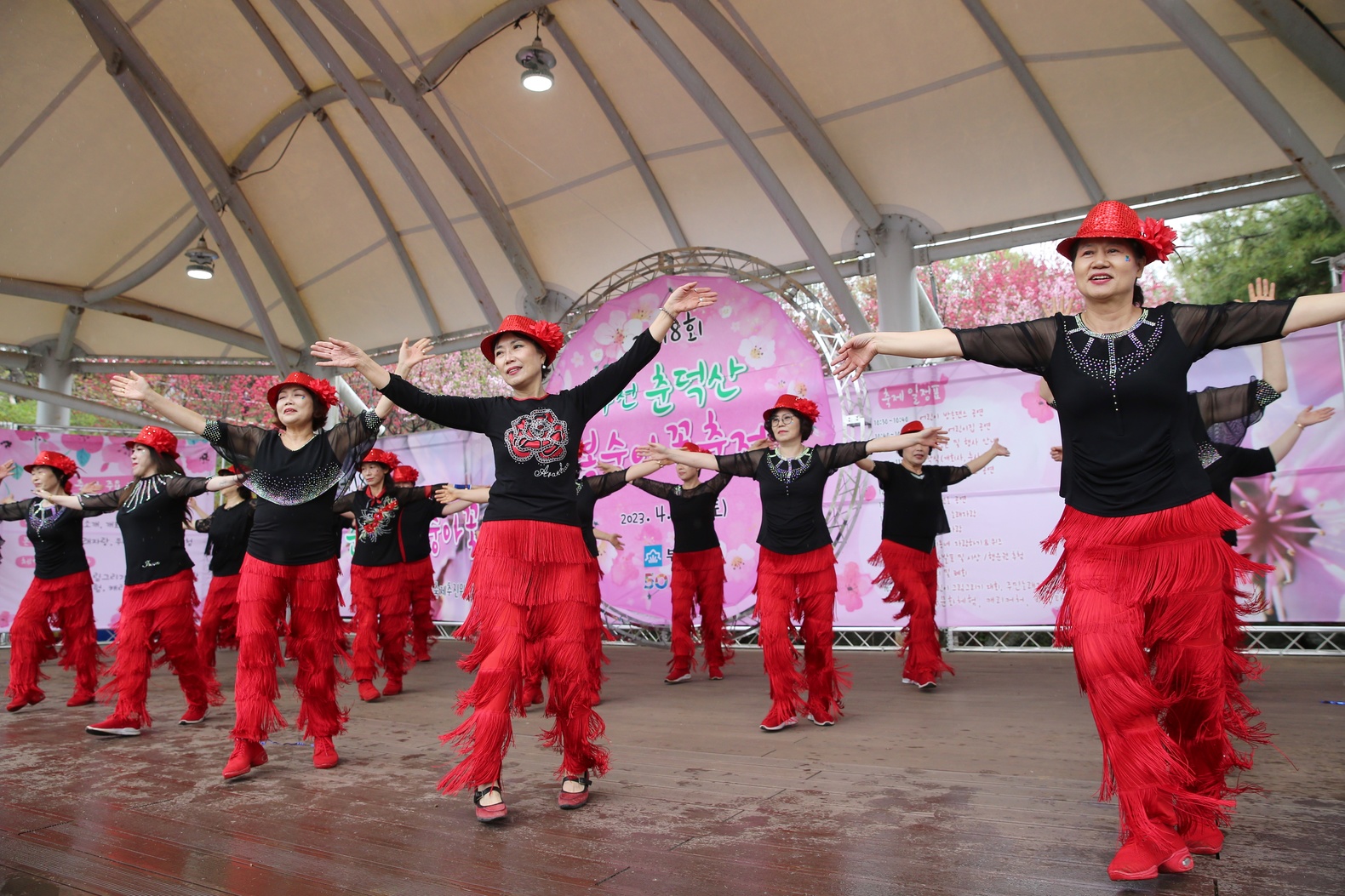 제18회 부천 춘덕산 복숭아꽃축제 이미지