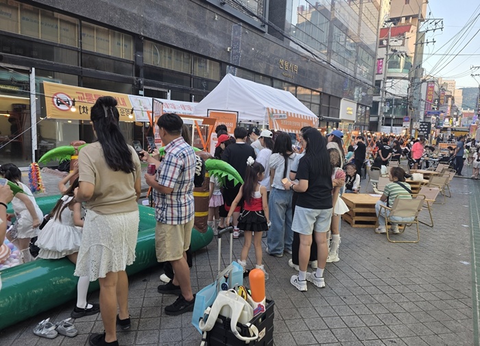 부천시, 상권활성화 위한‘부천일로, 미리 떠나는 휴가’ 축제 성료 이미지
